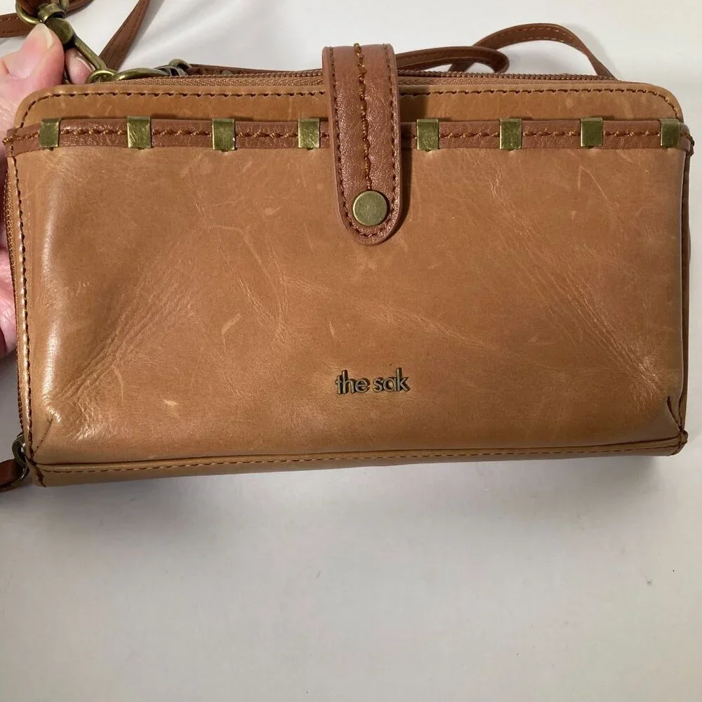 Womens The Sak‎ Iris Smartphone Crossbody Purse Leather Wallet Brown 5 x 8